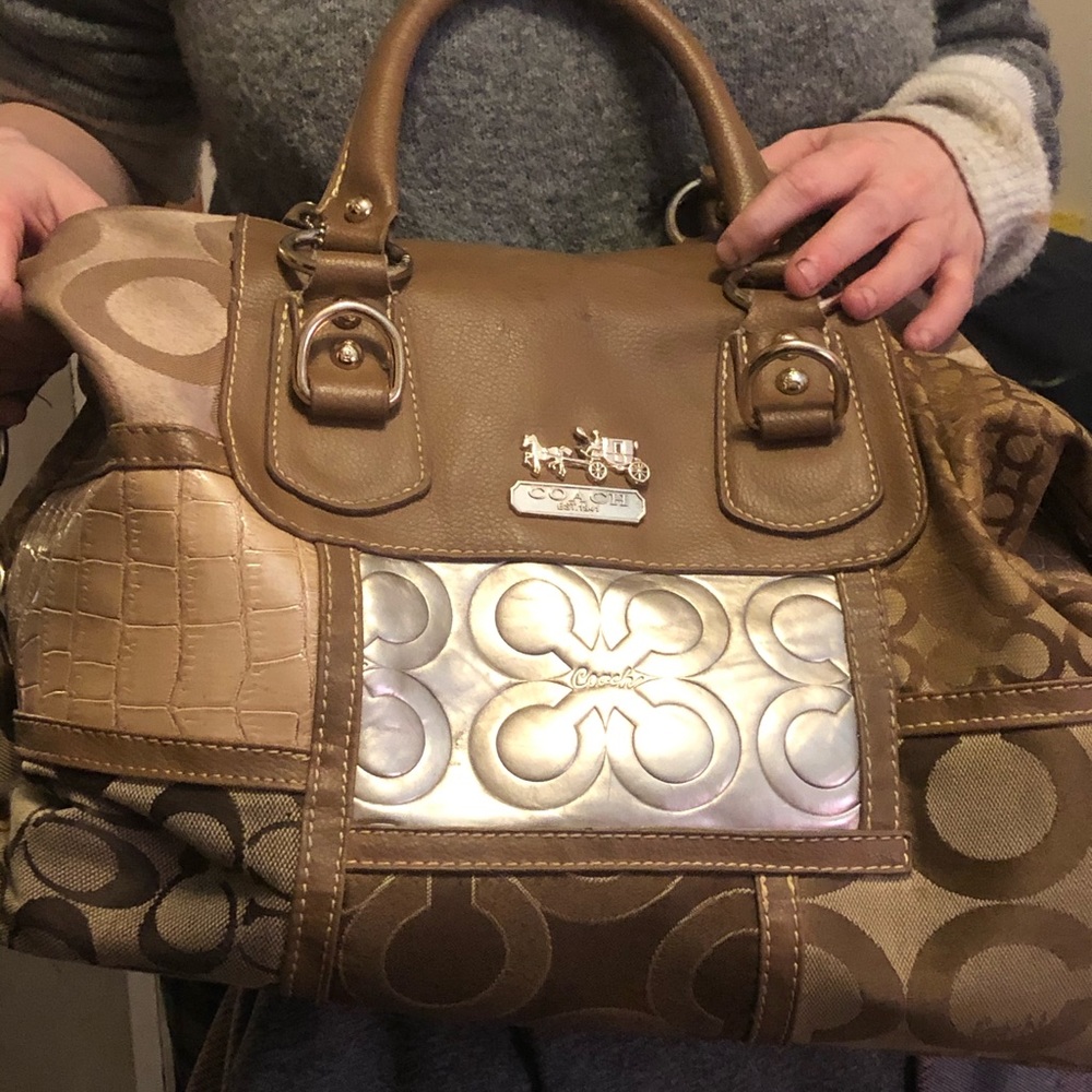 Couch purse